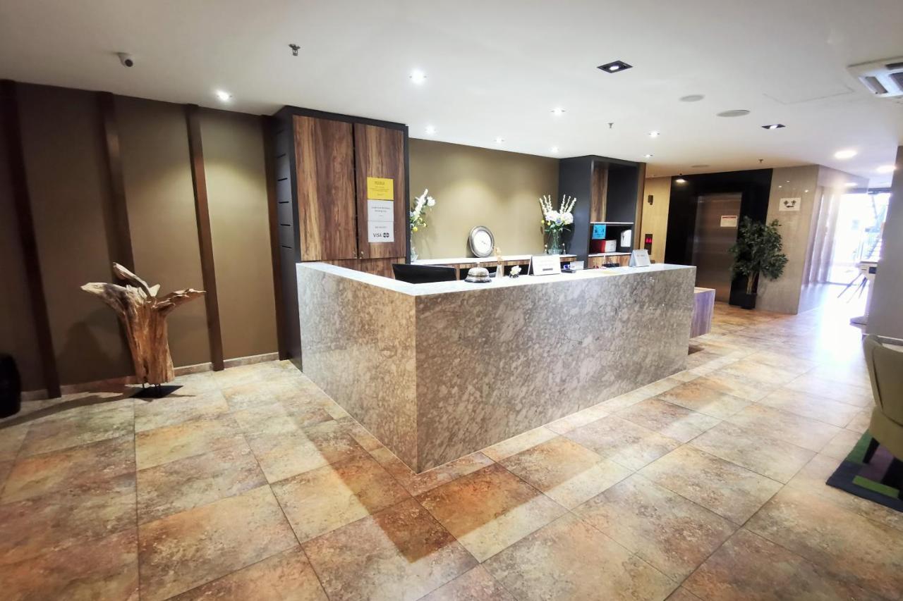 B.Suites 21 Kota Kinabalu Zewnętrze zdjęcie
